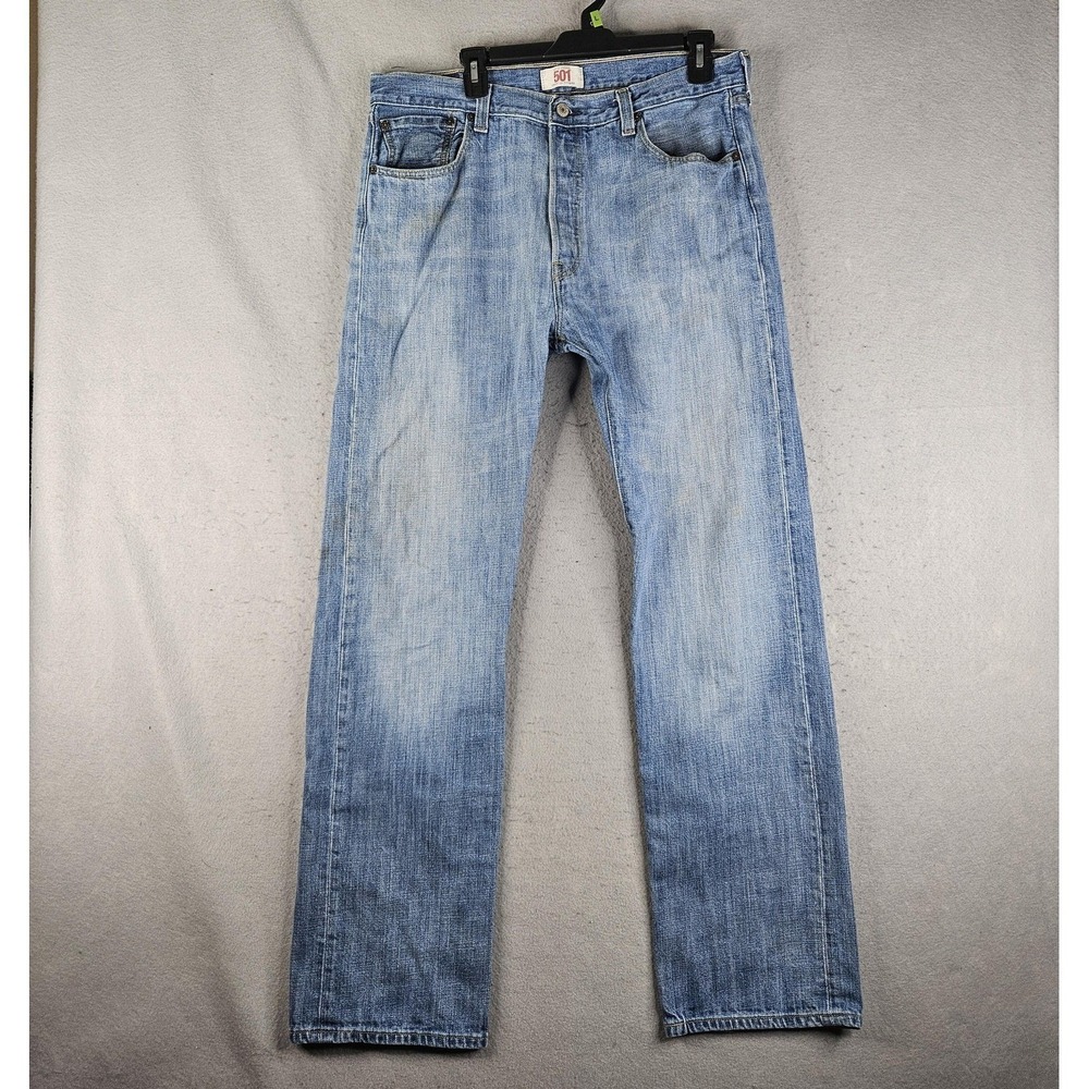 VTG Levis 501 Jeans Mens 34x32 Light Wash Straight Leg Button Fly Denim Blue